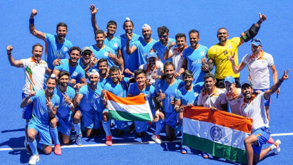 Indian Hockey Team Clinches Bronze at Olympics 2024, Visits Golden Temple for Blessings